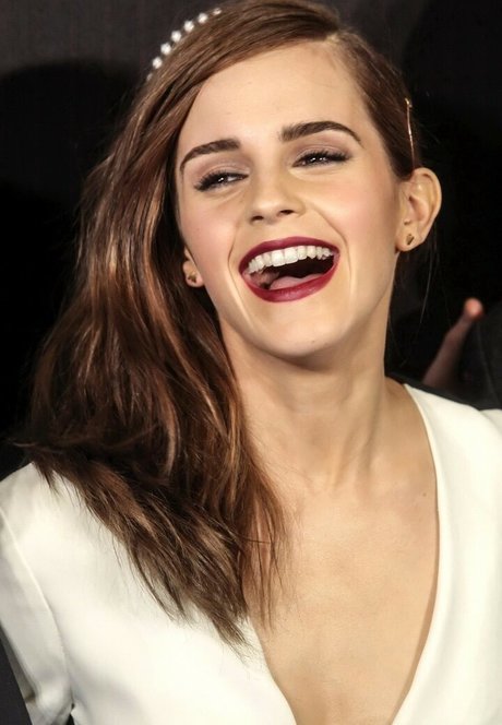 Emma Watson étoile exclusive photos