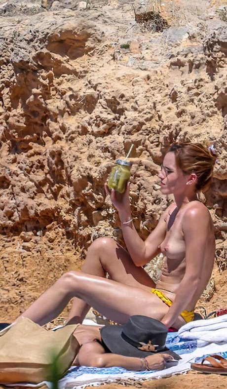 Emma Watson naked model img