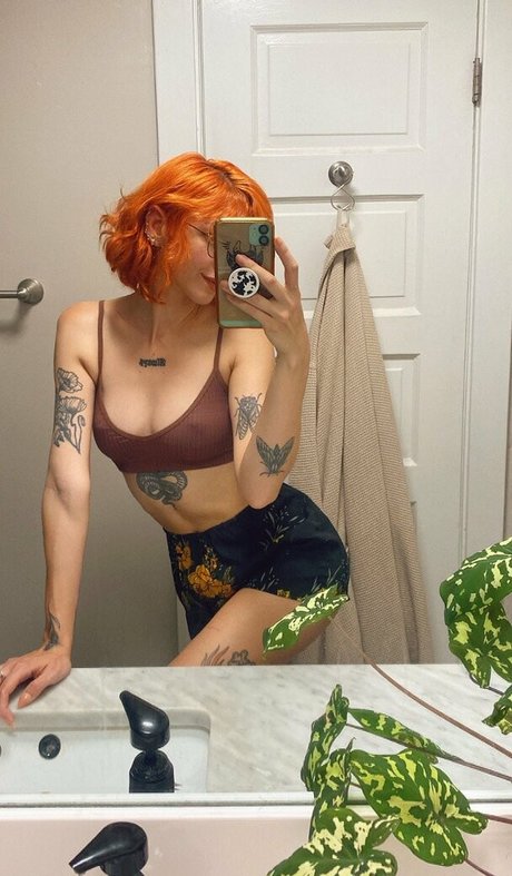 tatouage bbw onlyfans sexe érotique photo