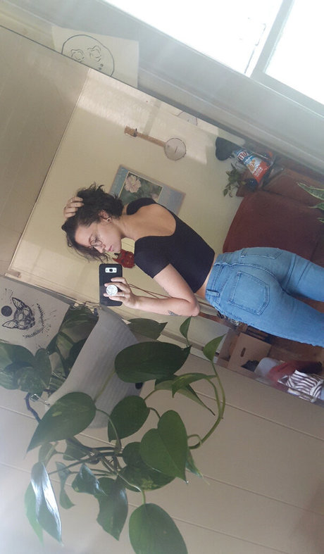 Pleasequietdown jolie actrice collection