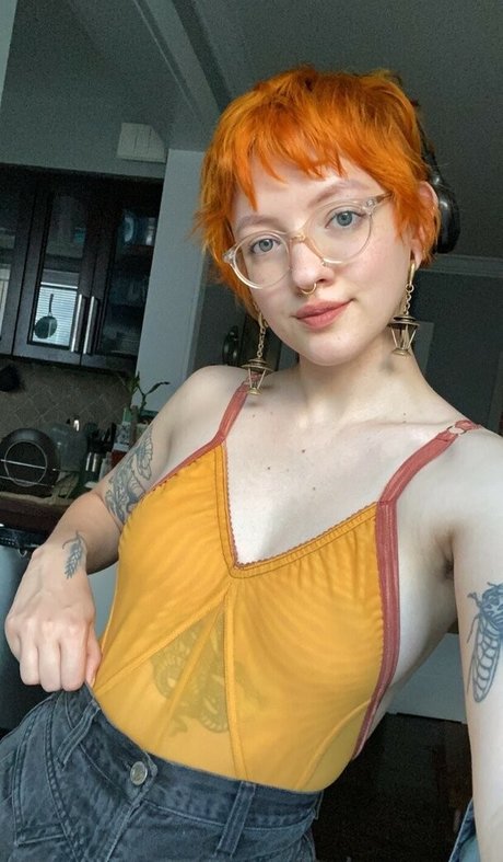 Pleasequietdown xxx estrella porno fotos