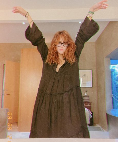 Rumer Willis belle star du porno img