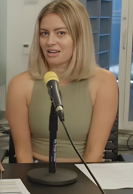Elyse Willems free model pics