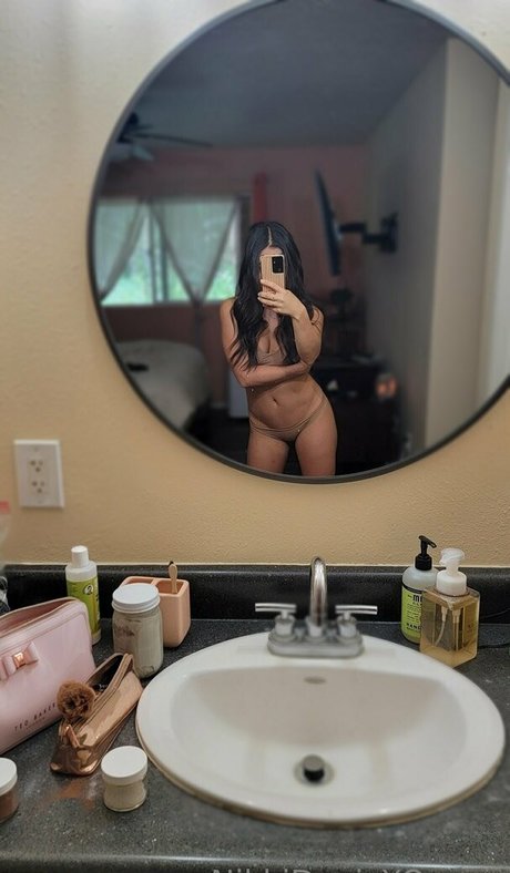 nikkidavisxo profile image