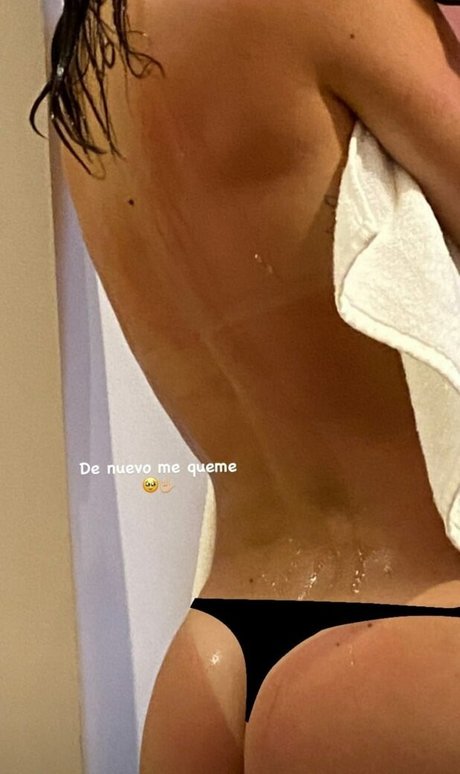 Cremita De Coco nude star pic