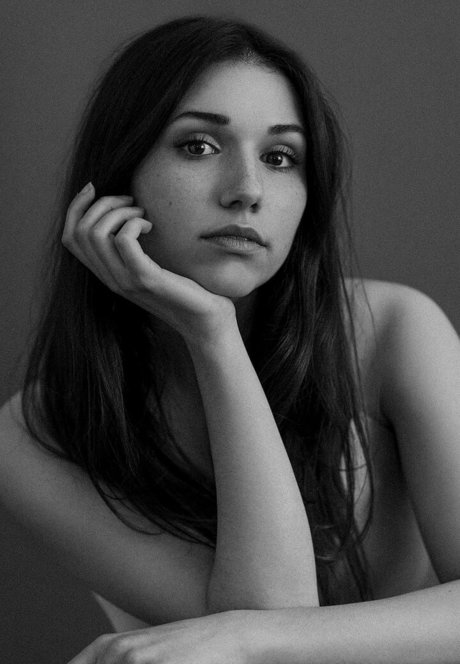 Grace Caroline Currey étoile de l'art archive