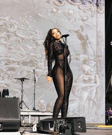 Chloe Bailey étoile hd collection