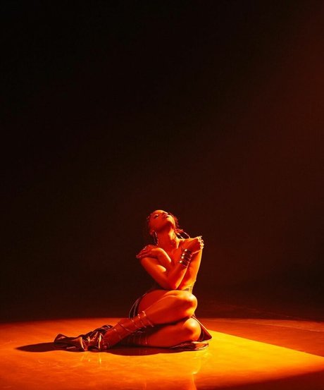 Chloe Bailey modèle gratuit collection