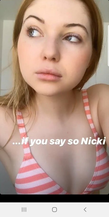 Sammi Hanratty estrella del arte archivo