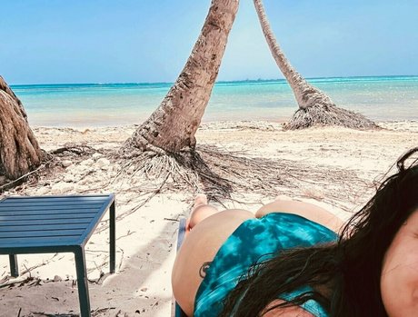 ariajane modelo hermosa imagen