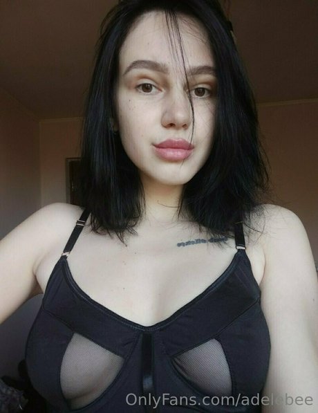 adelebee star du porno chaud photo