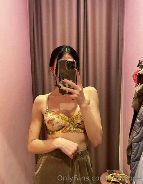 adelebee estrella del arte galería