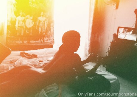 sourmoonstone modèle image