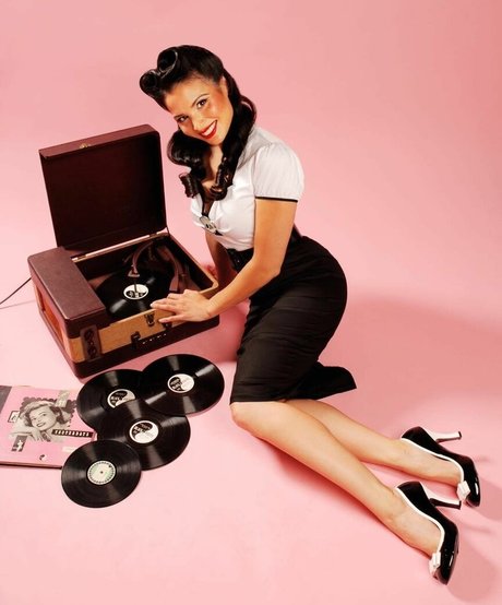 Katrina Law estrella hermosa galerías