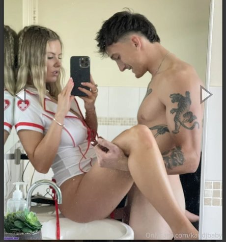 Kerri Gribble estrella desnuda imagen