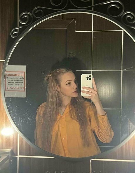 juicevibevip adult star photo