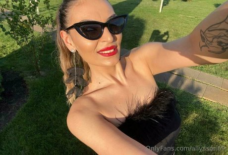 allysson69 modèles nus images
