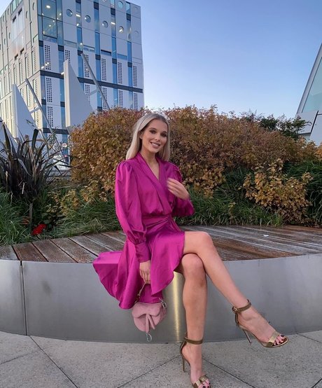 Helen Flanagan estrella del arte fotos