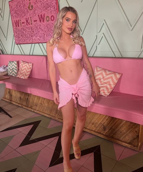 Helen Flanagan modèle érotique des photos