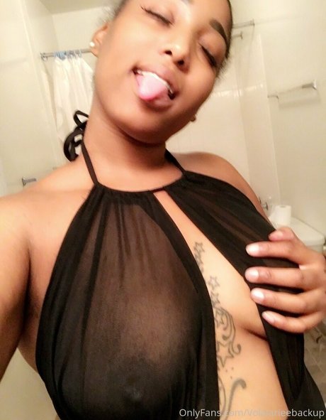 volaprettykitty estrella hermosa foto