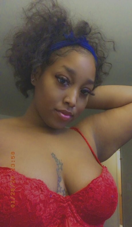 volaprettykitty modèle adulte galerie