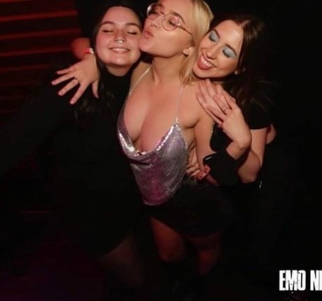 Lavender Baj estrella porno adulto imágenes