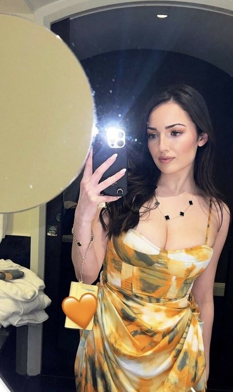 Sonia Ferraro modelo atractivo foto