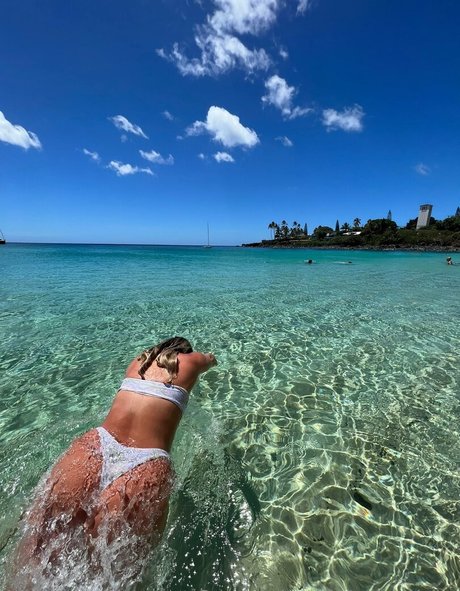 Karina Irby étoile sexy img