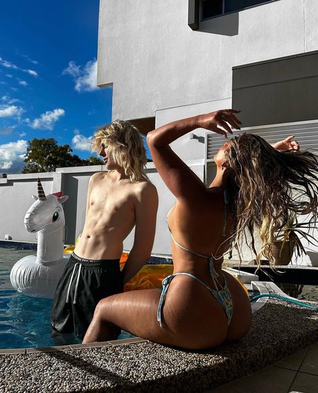 Karina Irby sexe star du porno img