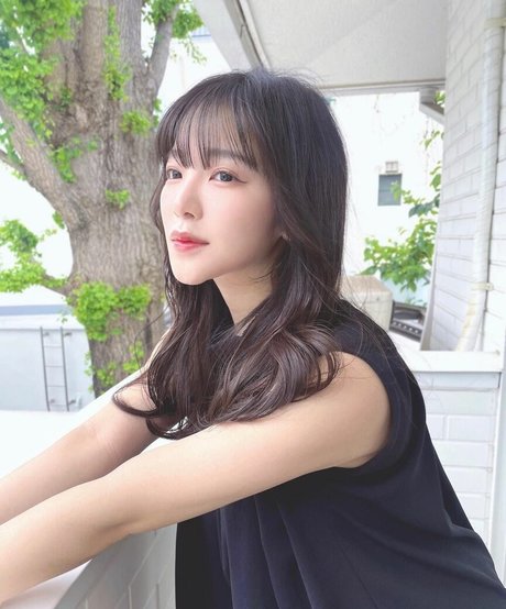 Jun Amaki modelo de alta definición foto