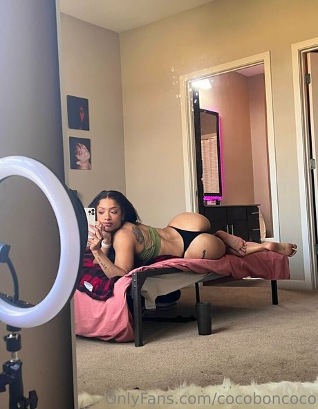 Cocoboncoco adult star photo