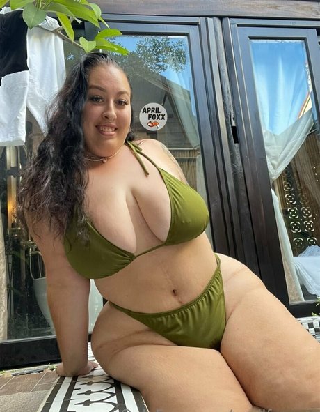 aprilfoxxxx modèle érotique image