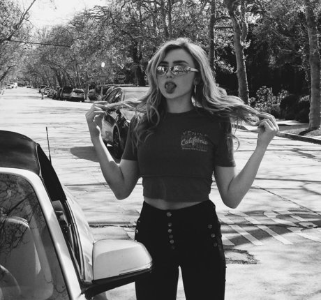 Peyton List modelo agradable galerías