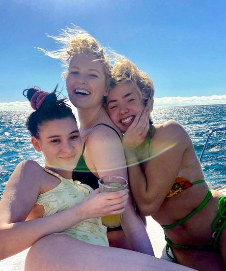 Peyton List nudes star images