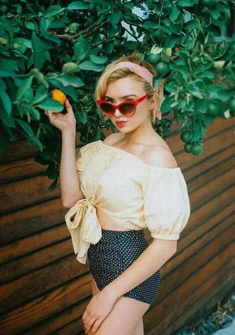 Peyton List pornstar hot galleries