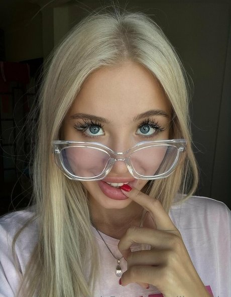 milla snake actrice collection