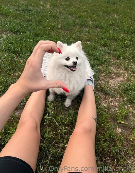 milla snake actriz foto