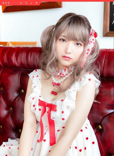 Marina Amatsu actriz desnuda foto