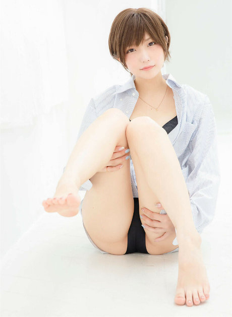 Marina Amatsu belle star du porno img