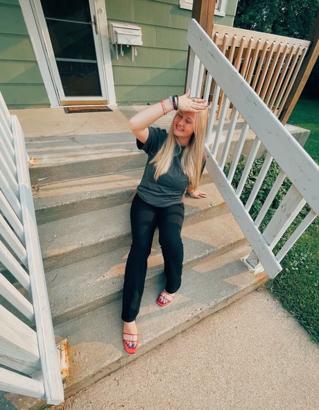 Anya Truax modelo erótico imágenes