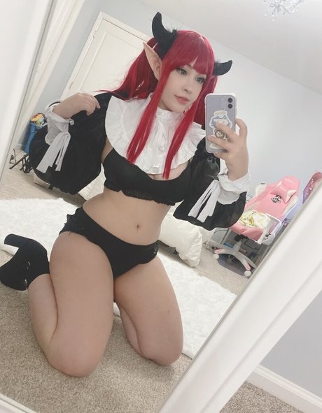 Junkenstein nus étoiles galeries