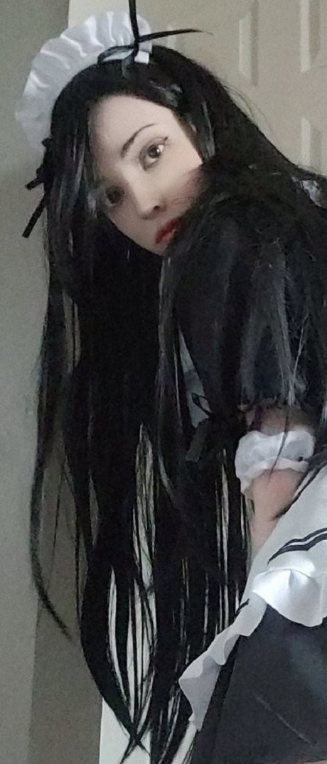 Drellatsun modelo desnudo galerías