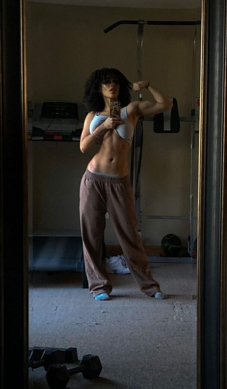 Aaliyeezy étoile gratuite galerie