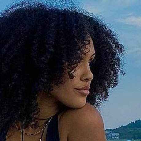 Aaliyeezy actrice adulte image