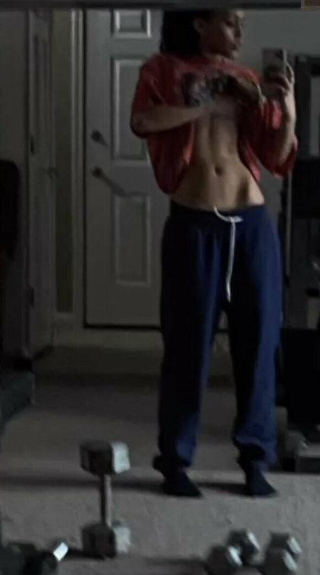 Aaliyeezy belle star du porno galeries