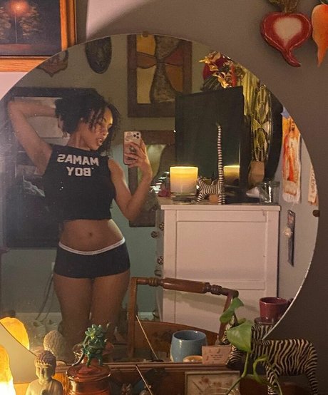 Aaliyeezy high quality actress archive