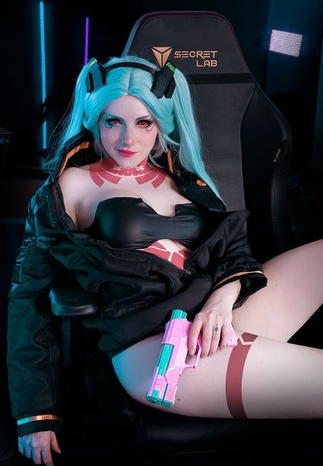 Ezy Summers Cosplay modelo de alta calidad imágenes