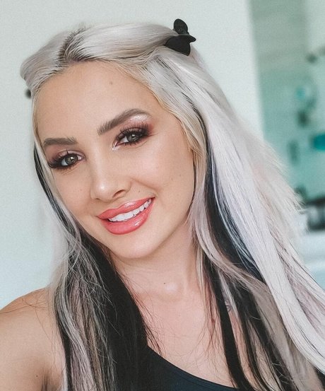 Addie Nicole Amick estrella porno hermosa archivo