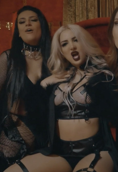 Addie Nicole Amick sexe star du porno img