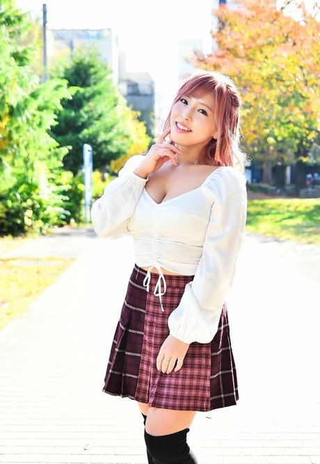 Mina Shirakawa modelo libre fotos